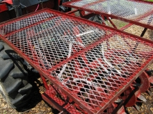 water-wheel-transplanter-trays